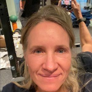 Meet your Posher, Carrie